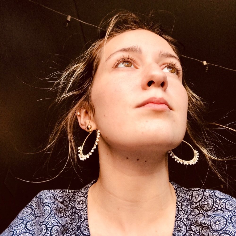 Meet your Posher, Michaela